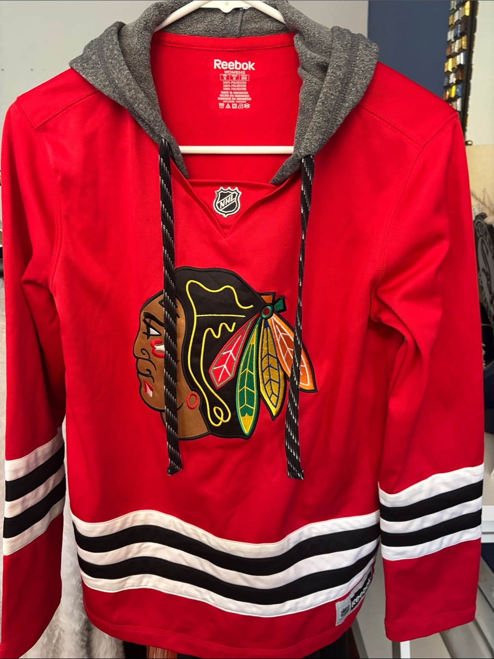 Reebok Kids Red Chicago Blackhawks Hoodie Jersey with Gray Hood